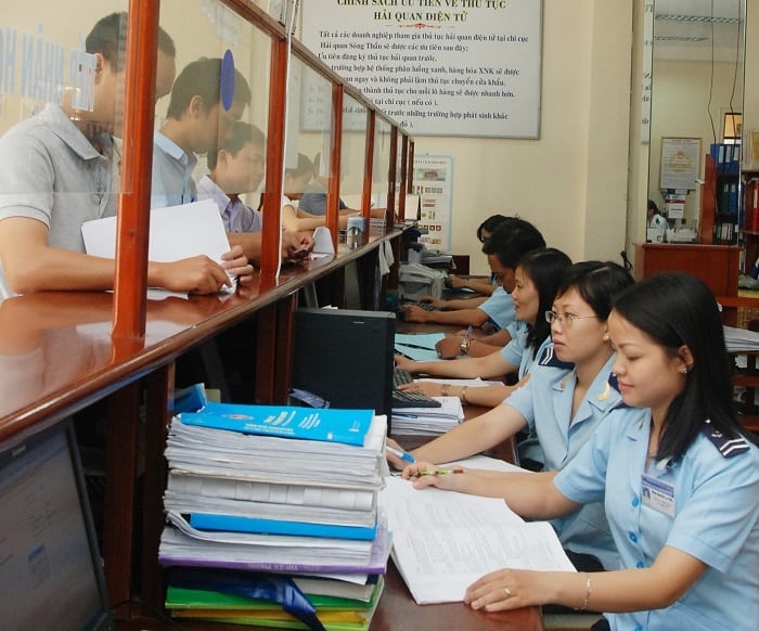 Hệ thống khai hải quan điện tử bị sự cố, Tổng cục Hải quan chỉ đạo các khai báo được thực hiện thủ công để tạo điều kiện cho hoạt động xuất nhập khẩu thông suốt.