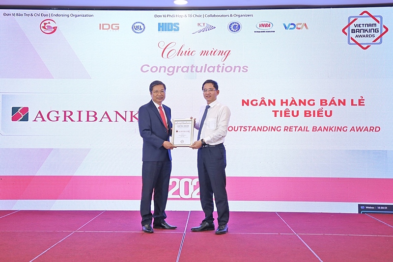 Agribank nhận danh hiệu “Ngân hàng bán lẻ tiêu biểu” 2024.