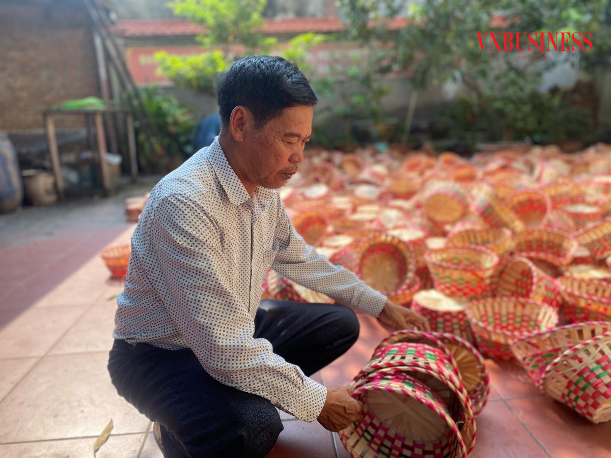 Nghệ nhân Đặng Ngọc Quyết cho biết, 90% sản phẩm mây tre đan của HTX đã xuất ngoại.