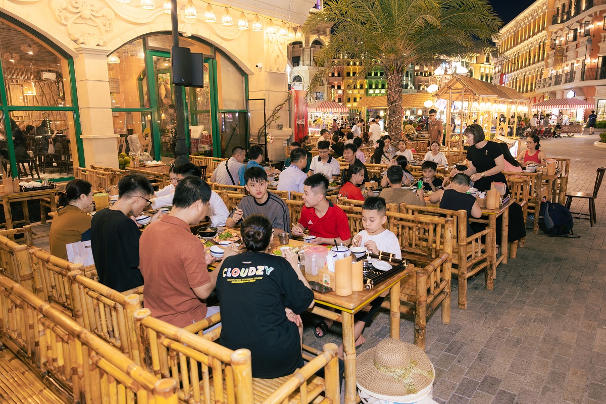 Nhà hàng Việt “được lòng du khách, hiệu quả kinh doanh tăng trưởng đáng kể.