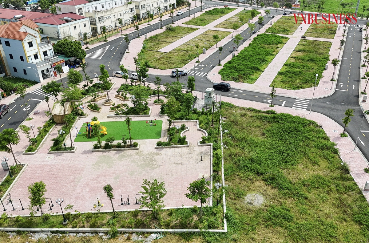 Hiện tại, khu vực này đã được đầu tư đồng bộ hạ tầng giao thông, điện, nước, chiếu sáng; bên cạnh đó, khu vui chơi cho trẻ em cũng đã hoàn thành.