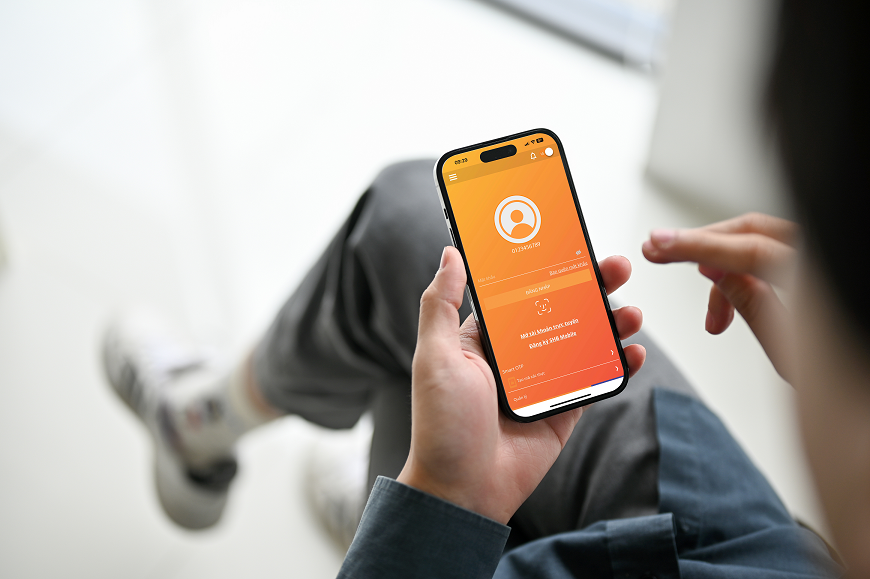 Tính đến hết 31/7/2024, SHB ghi nhận hàng triệu khách hàng sử dụng ứng dụng SHB Mobile.