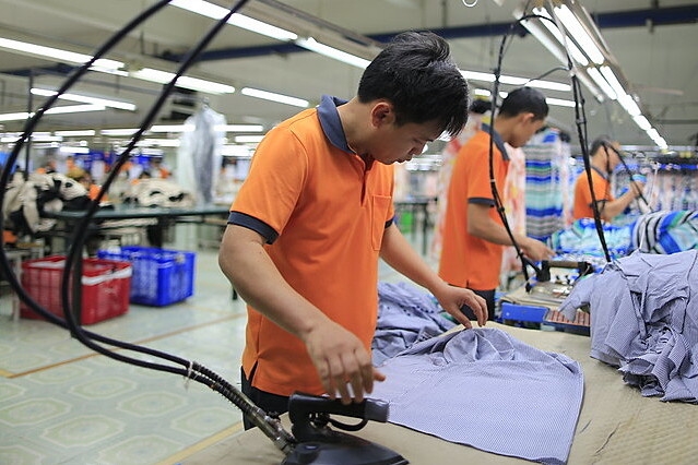 Xuất khẩu dệt may đang tiến dần tới mục tiêu 44 tỷ USD.