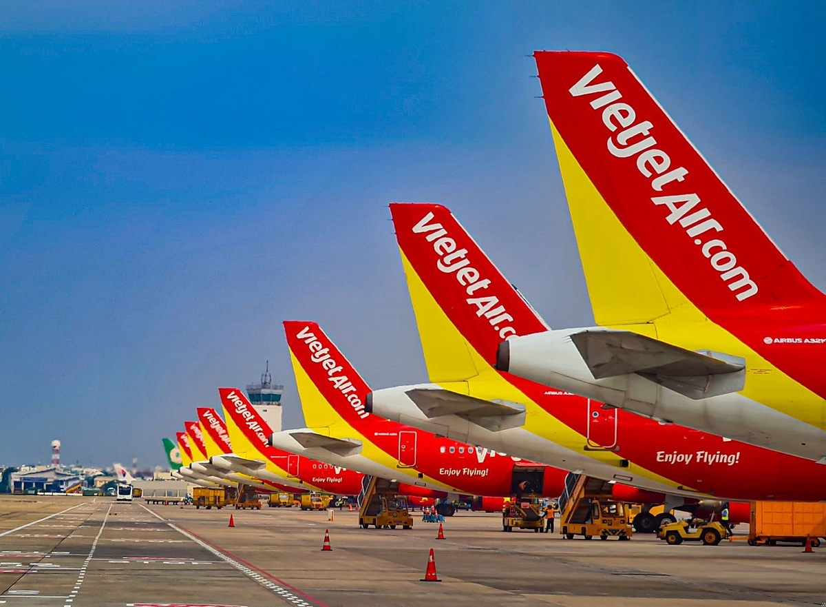 Các tàu bay mới của Vietjet đều là dòng máy bay thân thiện với môi trường, giảm tiêu thụ nhiên liệu tối thiểu 16%, giảm tiếng ồn tới 75% và lượng khí thải ra môi trường tới 50%.