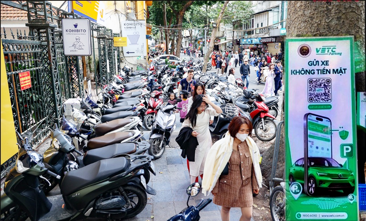 Trông giữ xe không tiền mặt giúp tiết giảm chi phí, ngăn nạn chặt chém đảm bảo quyền lợi cho người dân.