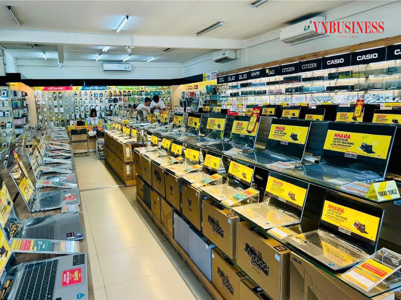 Các thương hiệu lớn như Dell, HP, Asus, Lenovo,... đều ra mắt sản phẩm tích hợp trí tuệ nhân tạo với nhiều tính năng thông minh, tiện ích.