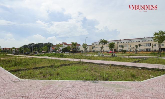 Cơn sốt đất đấu giá tại vùng ven Hà Nội liên tục được đẩy lên trong thời gian qua &lpar;Ảnh minh họa: Phạm Hòa&rpar;.