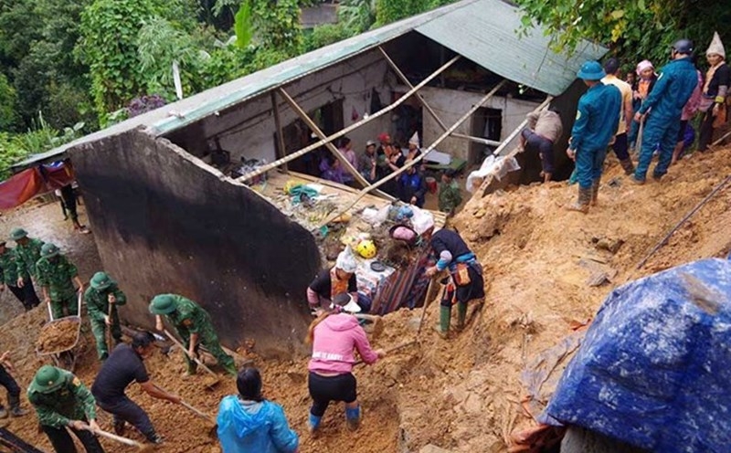 Nhiều doanh nghiệp, tập đoàn kinh tế trong nước đang liên tục chung tay ủng hộ, trợ giúp đồng bào vùng bão lũ thông qua nhiều hình thức.