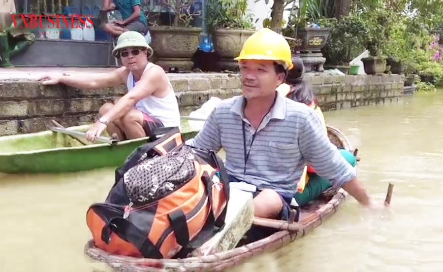 Hà Nội ưu tiên đảm bảo an toàn cho người dân sau mưa lũ.