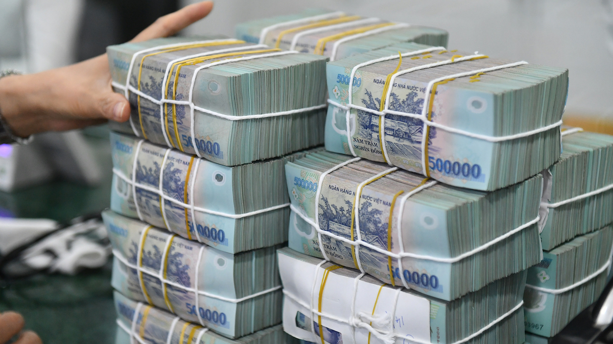 Dự báo nhu cầu vay vốn trong những tháng cuối năm tăng, các ngân hàng đẩy mạnh phát hành trái phiếu trong thời gian tới.