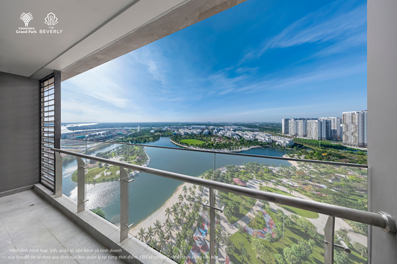 Tầm nhìn “triệu đô” từ ban công căn hộ The Beverly.