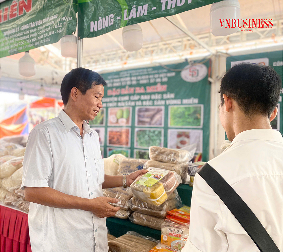 Sự phát triển của các kênh bán lẻ hiện đại, từ các chuỗi siêu thị lớn cho đến các cửa hàng tiện lợi, đã mở ra cơ hội lớn cho các HTX.