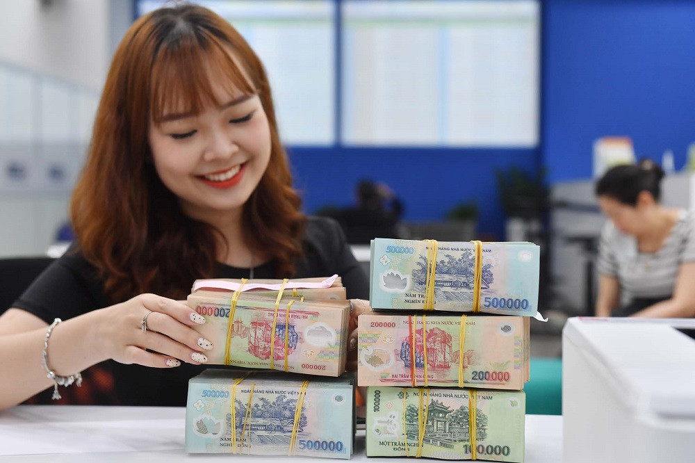 Các ngân hàng giảm mạnh lãi suất cho vay với tất cả các phân khúc khách hàng để tăng cường kích thích cả cung và cầu xã hội, hỗ trợ thúc đẩy tăng trưởng kinh tế.