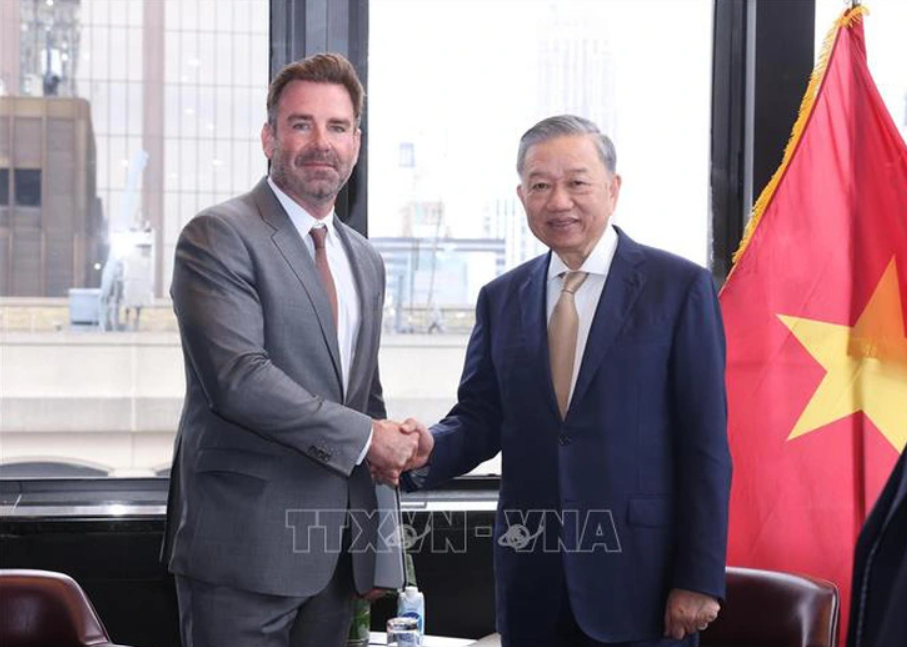 Tổng Bí thư, Chủ tịch nước Tô Lâm tiếp Phó Chủ tịch phụ trách quan hệ Chính phủ toàn cầu của Tập đoàn Apple, ông Nick Ammann - Ảnh: TTXVN