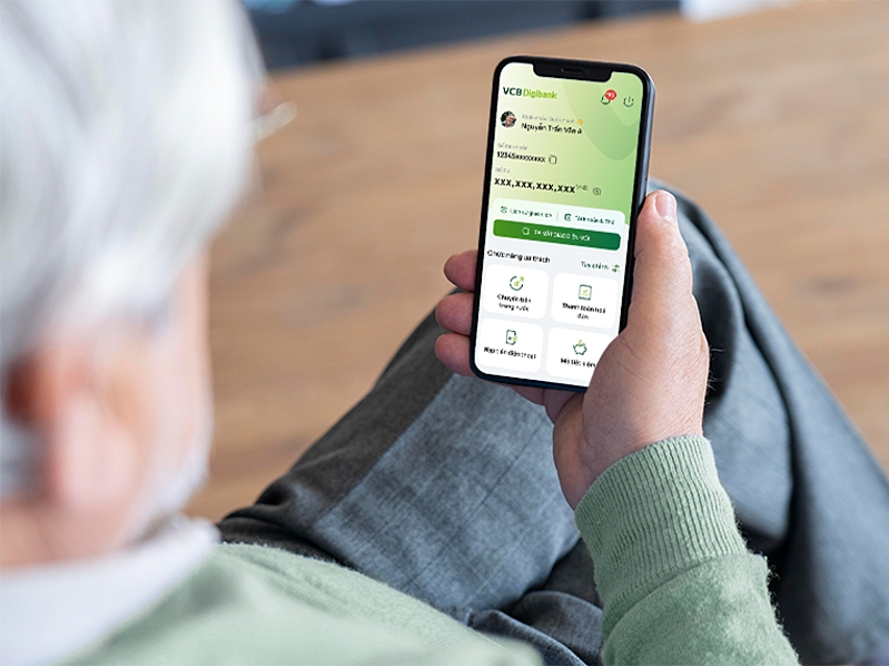 VCB Digibank GIAO DIỆN AN VUI bổ sung một số tính năng đặc biệt phù hợp với khách hàng lớn tuổi.