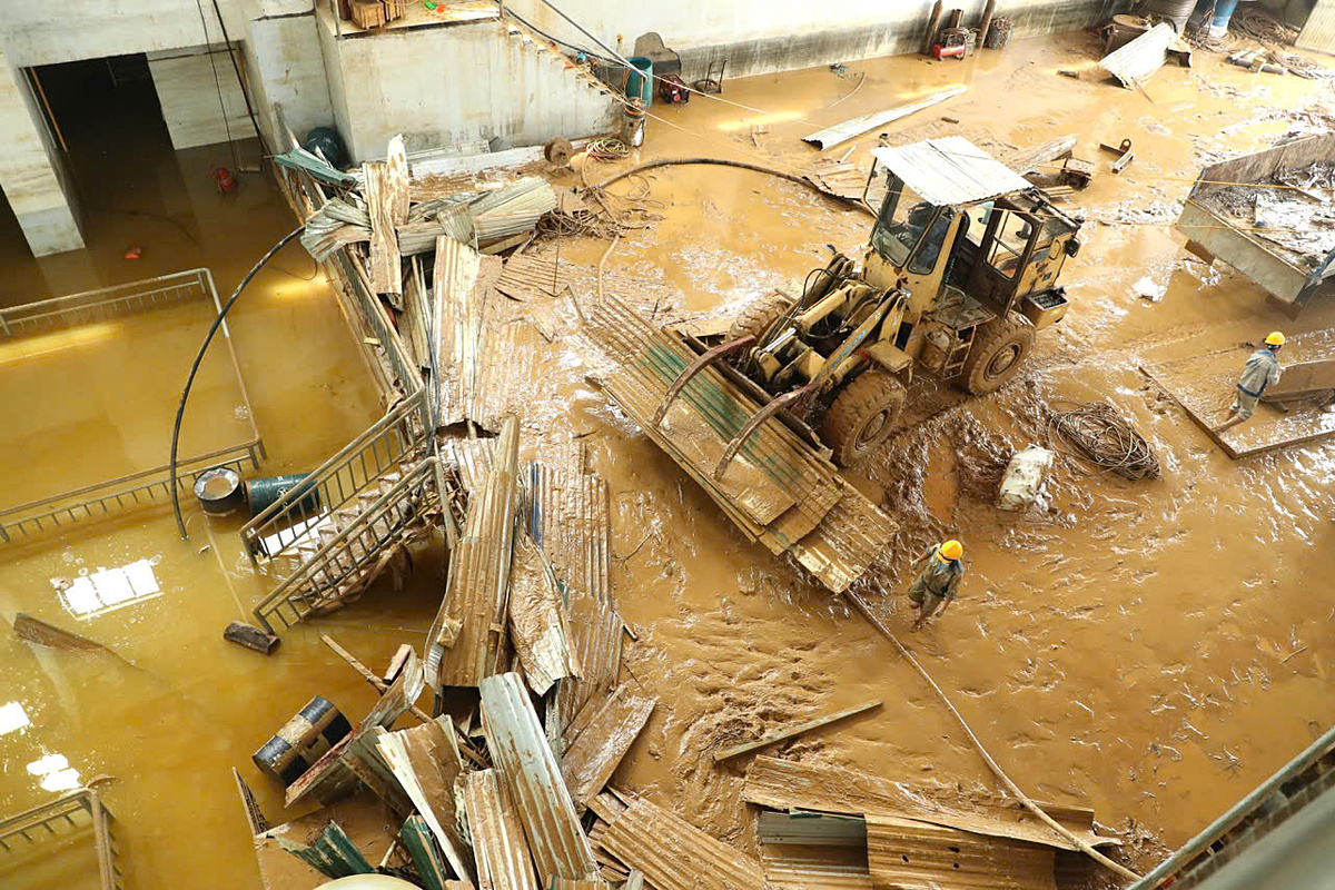 Các xưởng sản xuất, doanh nghiệp bị thiệt hại nặng nề sau cơn bão số 3.