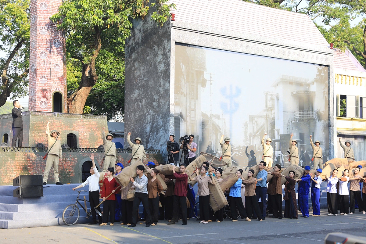 Ngày hội Văn hóa vì hòa bình là dịp để tôn vinh nền văn hiến, bản sắc văn hóa vì hòa bình của Thủ đô.