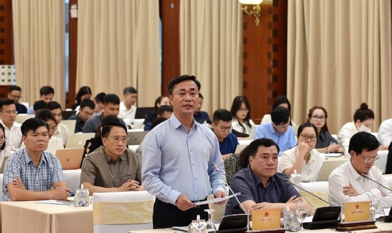 Thứ trưởng Bộ Xây dựng Nguyễn Việt Hùng.