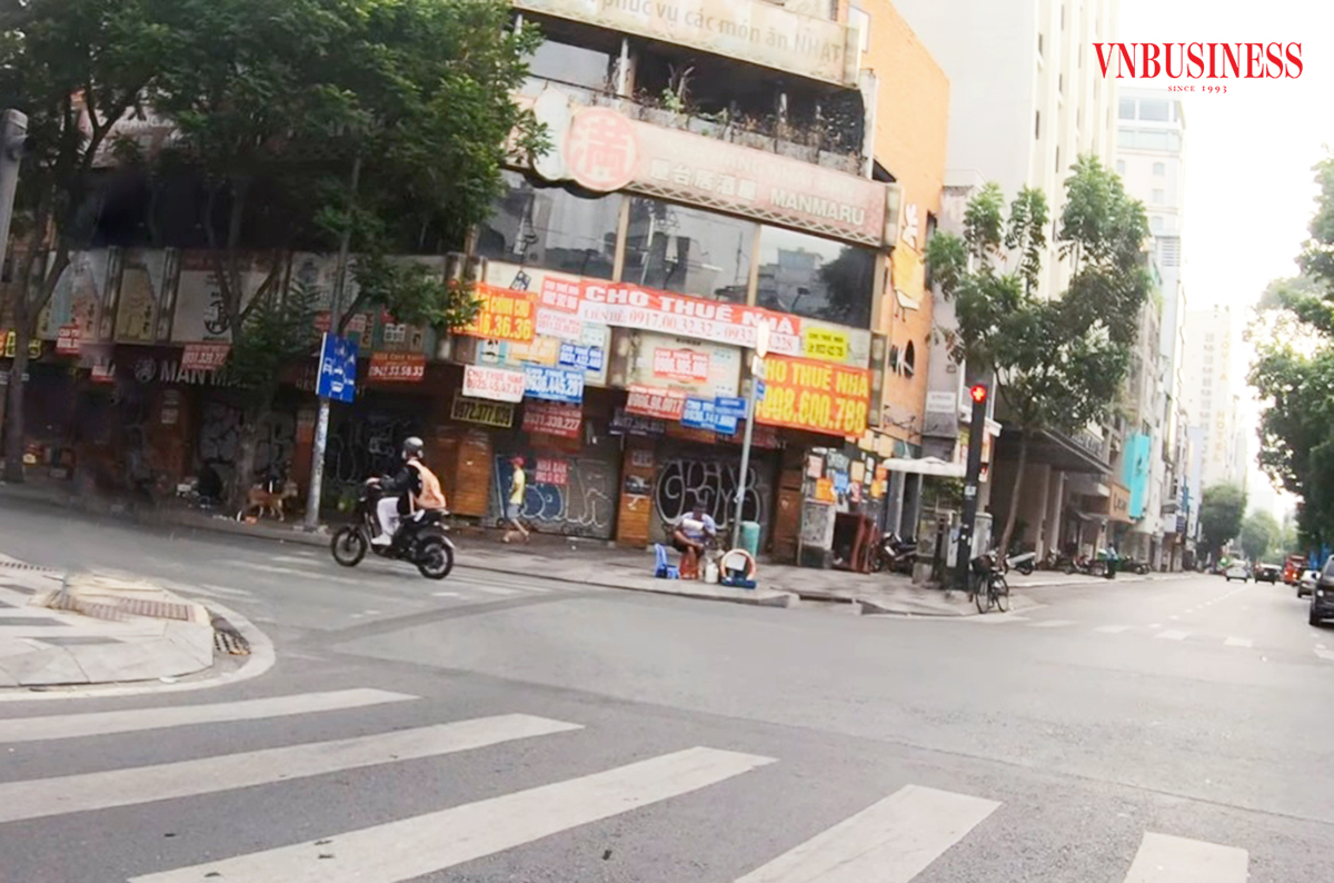 Giá mặt bằng bán lẻ nhà phố trung tâm đang liên tục leo thang khiến cung khó gặp được cầu.