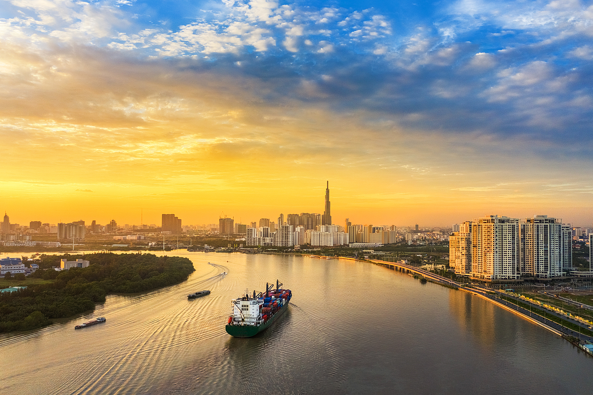 Hành lang sông Sài Gòn cần là trung tâm của các quy hoạch sắp tới. Ảnh: Shutterstock.