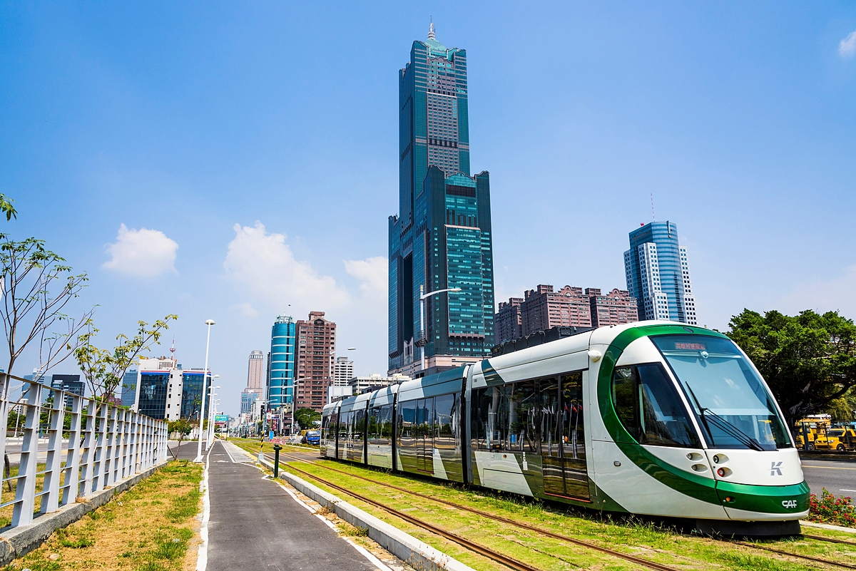 Một tuyến đường sắt hạng nhẹ &lpar;LRT&rpar; tại Đài Loan. Ảnh: Shutterstock.