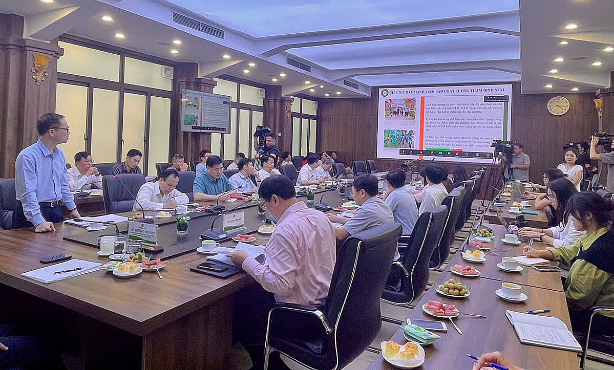 Việc quan tâm đến công tác duy tu, bảo dưỡng các công trình hạ tầng kinh tế - xã hội là một trong những mục tiêu quan trọng trong xây dựng NTM.