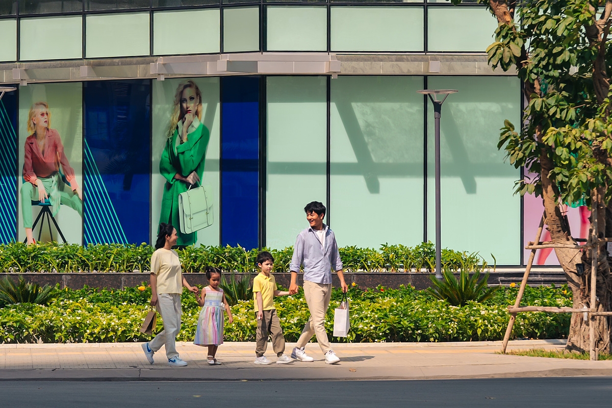 Vị trí trung tâm của Masteri Centre Point kế cận loạt tiện ích vui chơi, giải trí, mua sắm… mở ra không gian sống lý tưởng cho hàng ngàn cư dân.