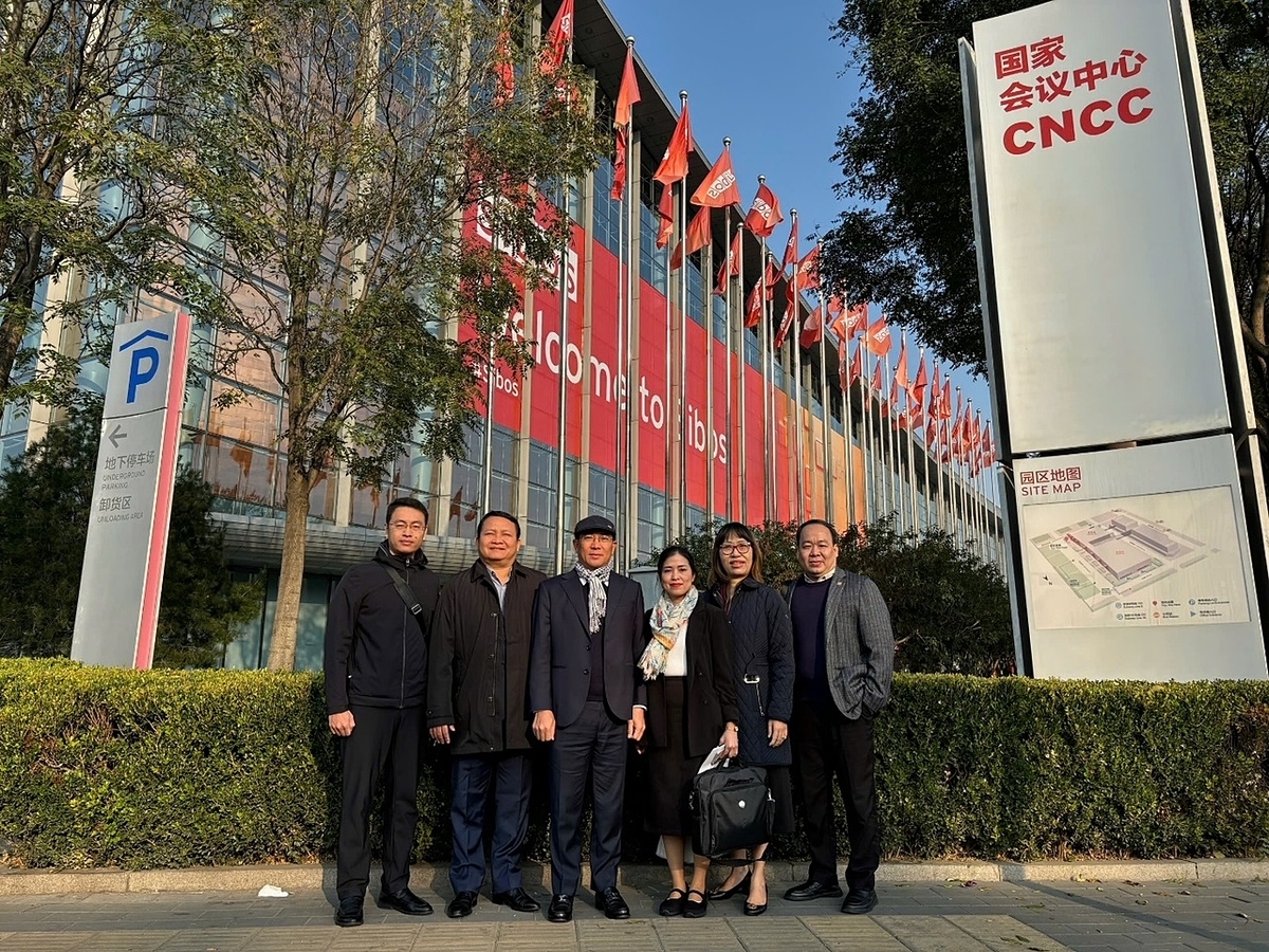 Trong khuôn khổ Hội nghị Hội nghị Sibos 2024 tổ chức tại China National Convention Centre, đoàn đại biểu Agribank đã tích cực tham gia các hội thảo chuyên đề.