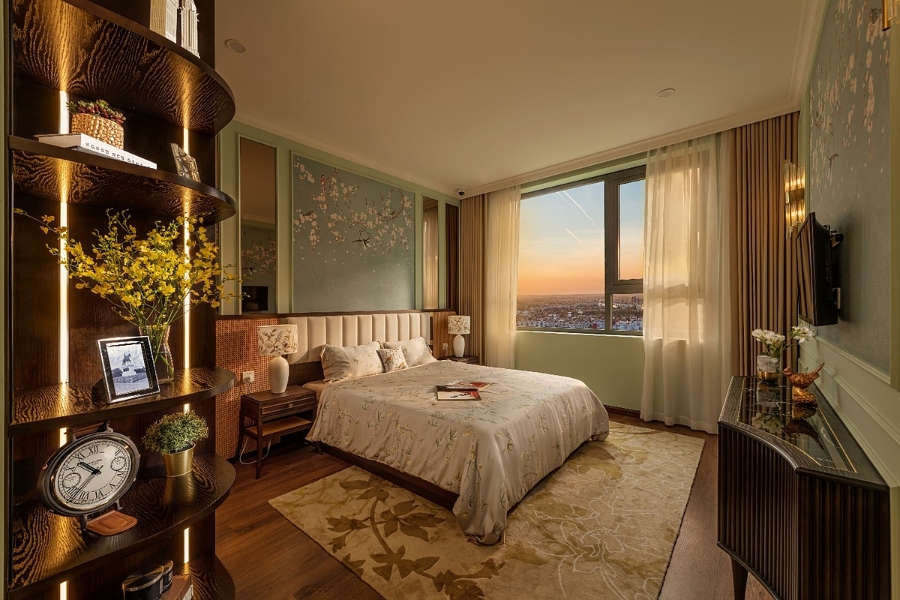 3 phòng ngủ rộng rãi chiếm trọn trái tim gia chủ bởi trần cao, phòng thoáng và khung cửa lớn đầy sáng.