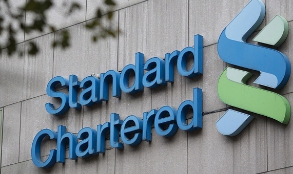 Standard Chartered dự đoán Ngân hàng Nhà nước Việt Nam &lpar;SBV&rpar; có thể sẽ tăng lãi suất thêm 50 điểm cơ bản vào Quý 2 năm 2025 để kiểm soát lạm phát và ổn định nền kinh tế.