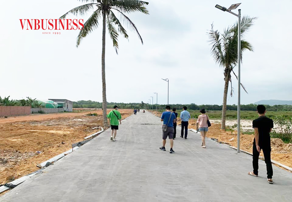 Niềm tin của nhà đầu tư đang trở lại, lịch dẫn khách đi xem đất của môi giới theo đó cũng dần kín hơn.