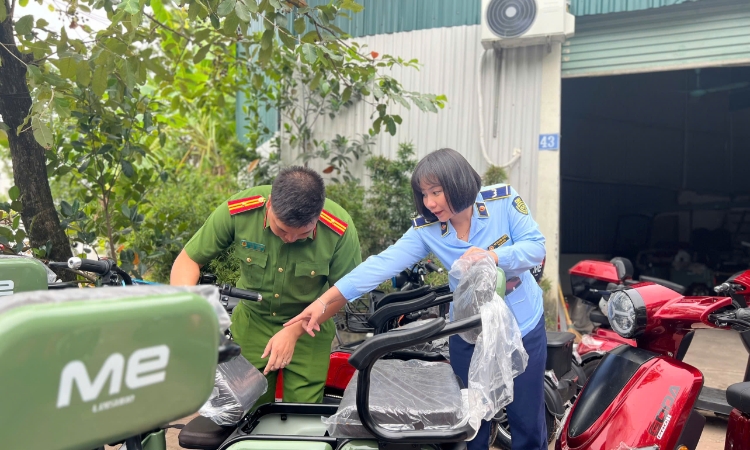 Hà Nội phát hiện và tạm giữ nhiều xe điện thuộc diện cấm lưu thông