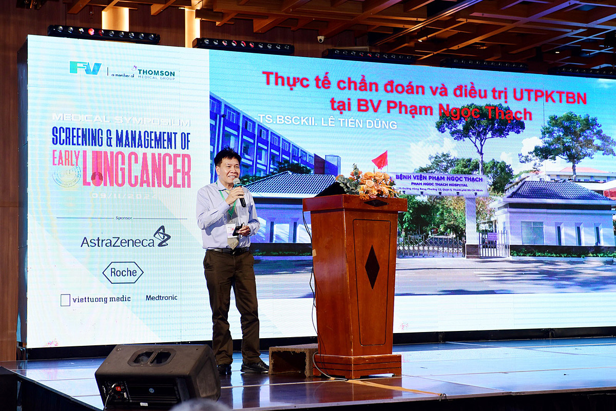 TS.BSCKII Lê Tiến Dũng – Phó Giám Đốc, Bệnh viện Phạm Ngọc Thạch, phát biểu tại hội thảo.