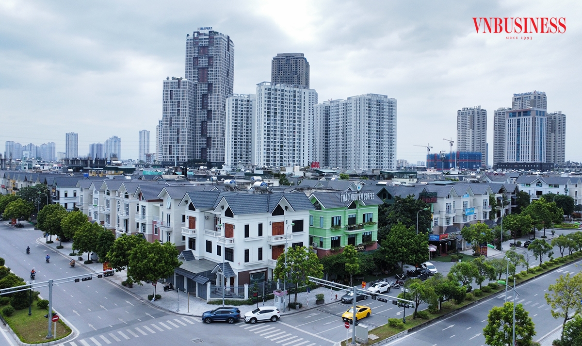 Thị trường bất động sản vẫn đang chờ những thương vụ M&A bom tấn xuất hiện.