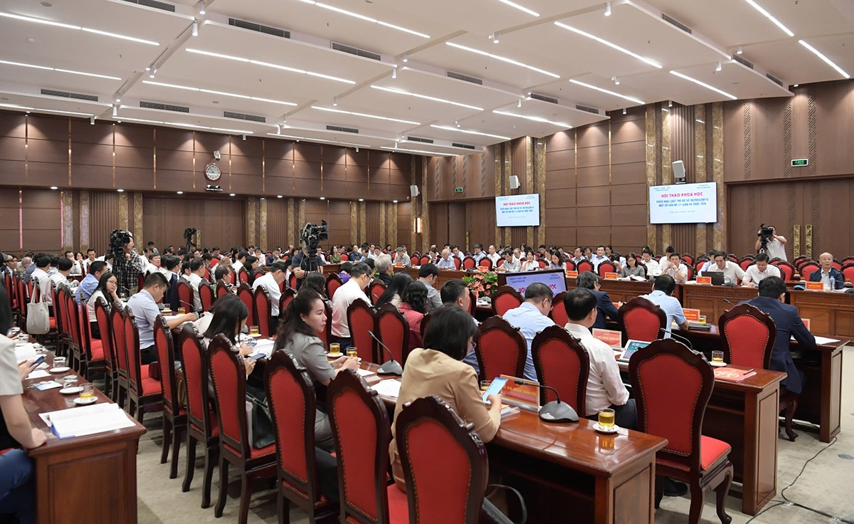 Ban tổ chức đã nhận được 62 bài viết của các tác giả là nhà khoa học, cán bộ lãnh đạo, quản lý các cấp về nhiều chủ đề, nhiều khía cạnh khác nhau của việc thực hiện Luật Thủ đô.