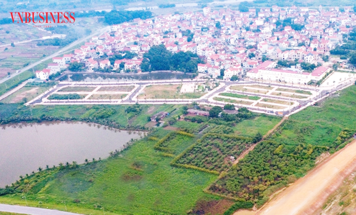 Bảng giá đất mới được kỳ vọng giúp hạ nhiệt cơn sốt đấu giá đất đang gây nhiều hệ lụy cho thị trường bất động sản.