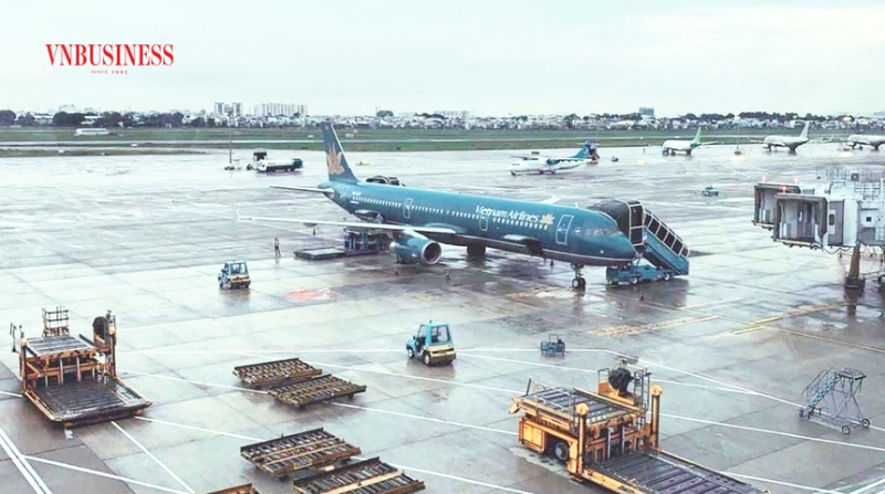 Doanh nghiệp 'cất cánh", cổ phiếu hàng không chờ lấy đà