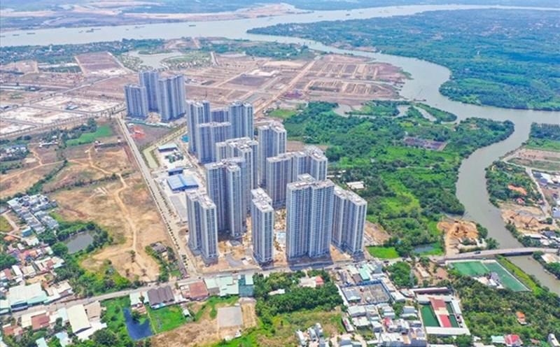 Một số đại biểu lo ngại việc cho thí điểm sẽ tạo ra hiện tượng thu gom đất nông nghiệp, giảm diện tích đất lúa, đất rừng.