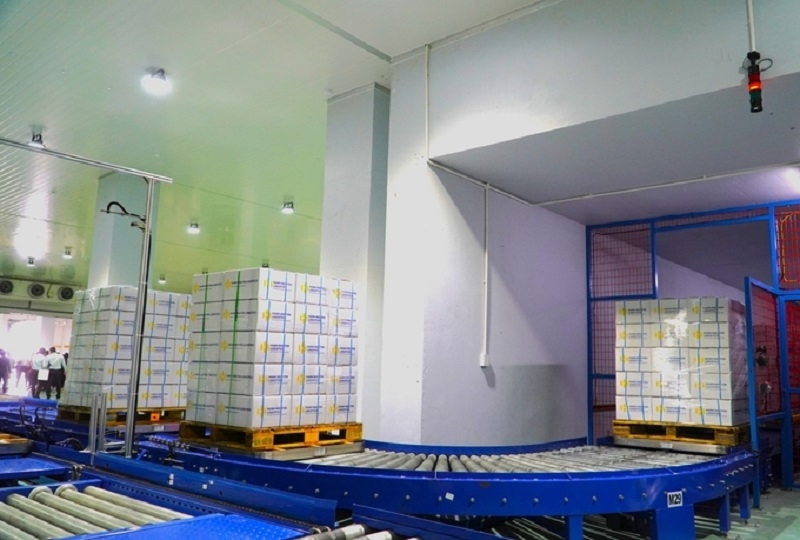 Nhà máy chiếu xạ tại Hậu Giang có công suất 1.000 tấn/ngày đêm, với khả năng chiếu xạ nhanh chóng tất cả các mặt hàng nông, thủy hải sản dạng tươi hoặc chế biến.