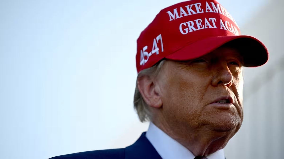 Trump tuyên bố sẽ áp dụng thuế quan mới để kiểm soát tình trạng nhập cư trái phép và buôn lậu ma tuý. &lpar;Ảnh: Reuters&rpar;