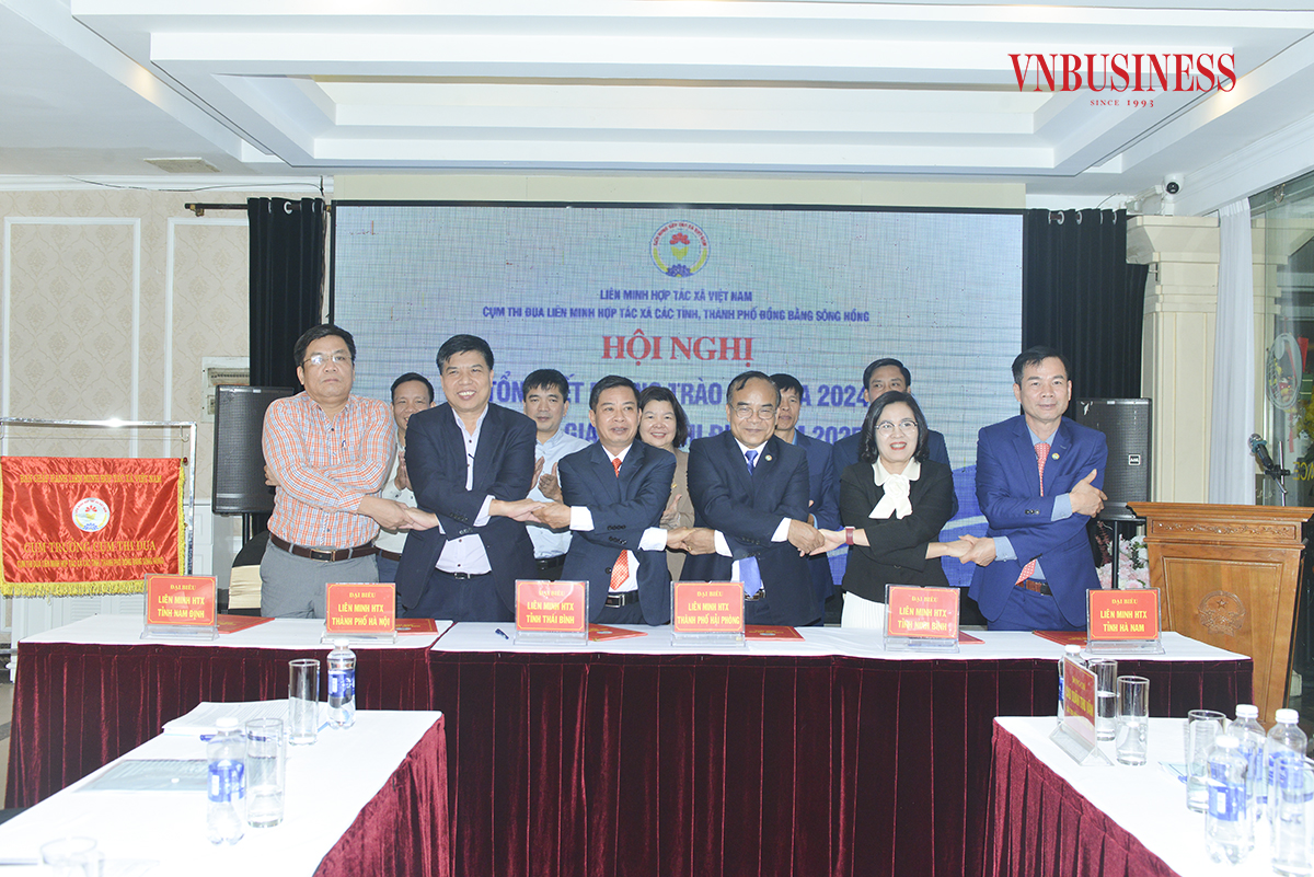 Liên minh HTX các tỉnh, thành phố trong Cụm ký giao ước thi đua năm 2025.