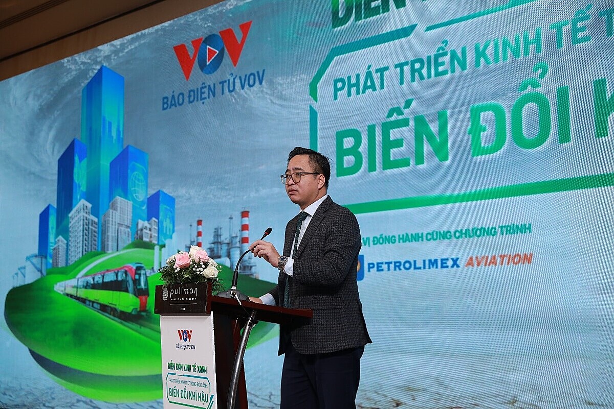 Phó Tổng Giám đốc VOV Phạm Mạnh Hùng phát biểu khai mạc Diễn đàn.