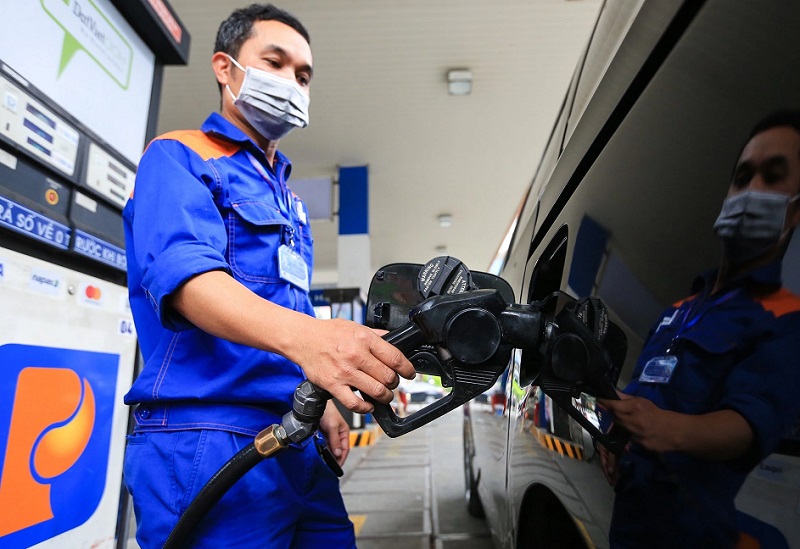 Giá xăng, dầu đồng loạt được điều chỉnh tăng trong phiên 28/11.