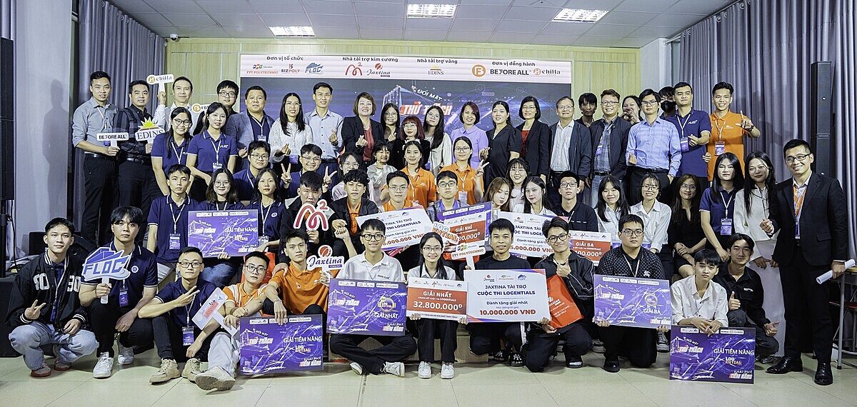 Cuộc thi quy tụ gần 100 sinh viên đăng ký tham gia, đến từ 5 trường đại học, cao đẳng lớn trên cả nước.