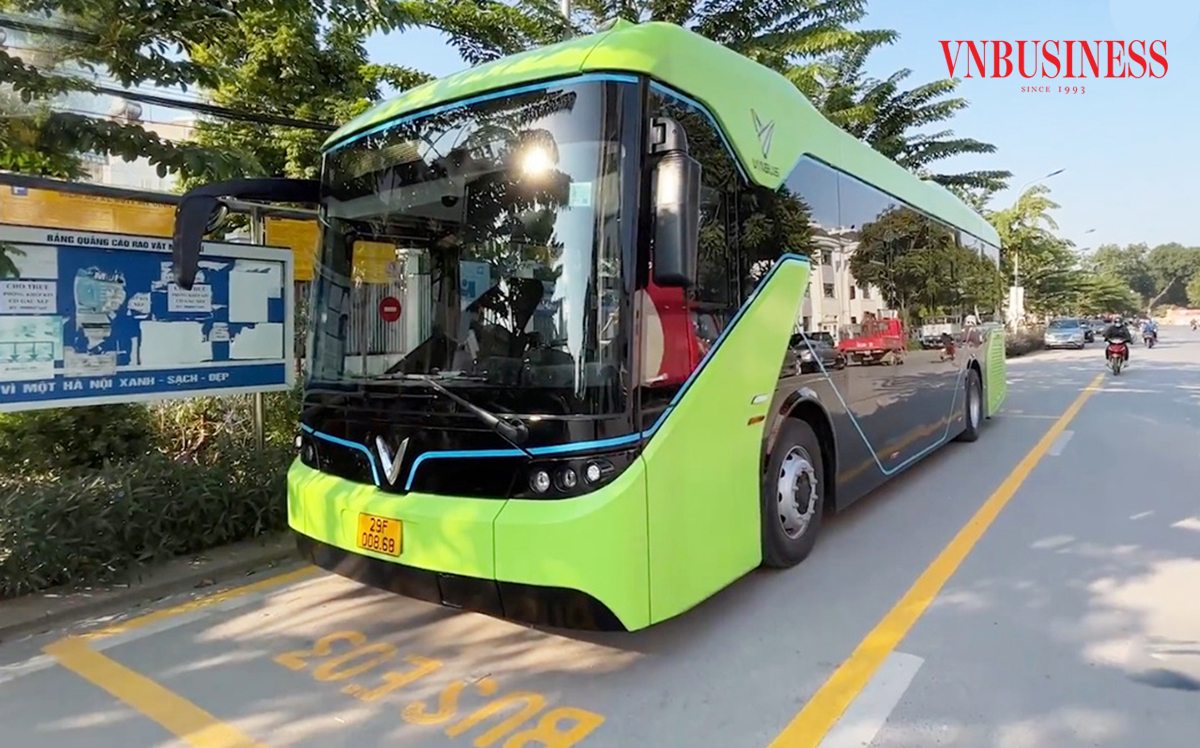 Hà Nội đặt mục tiêu 100% xe buýt điện, năng lượng xanh vào năm 2035.