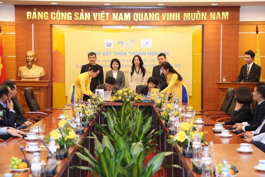 PVcomBank cam kết hỗ trợ cộng đồng, nâng cao chất lượng dịch vụ y tế.