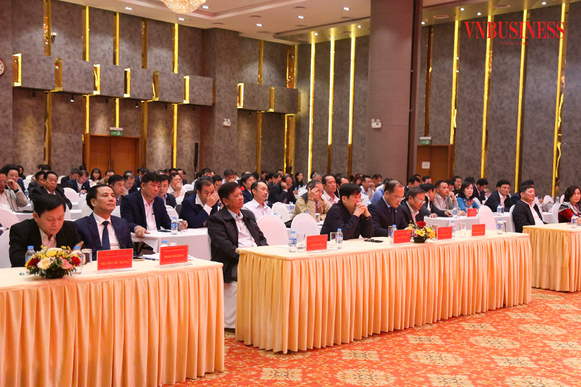 Hội nghị có 141 đại biểu ủy viên ban chấp hành tham gia.