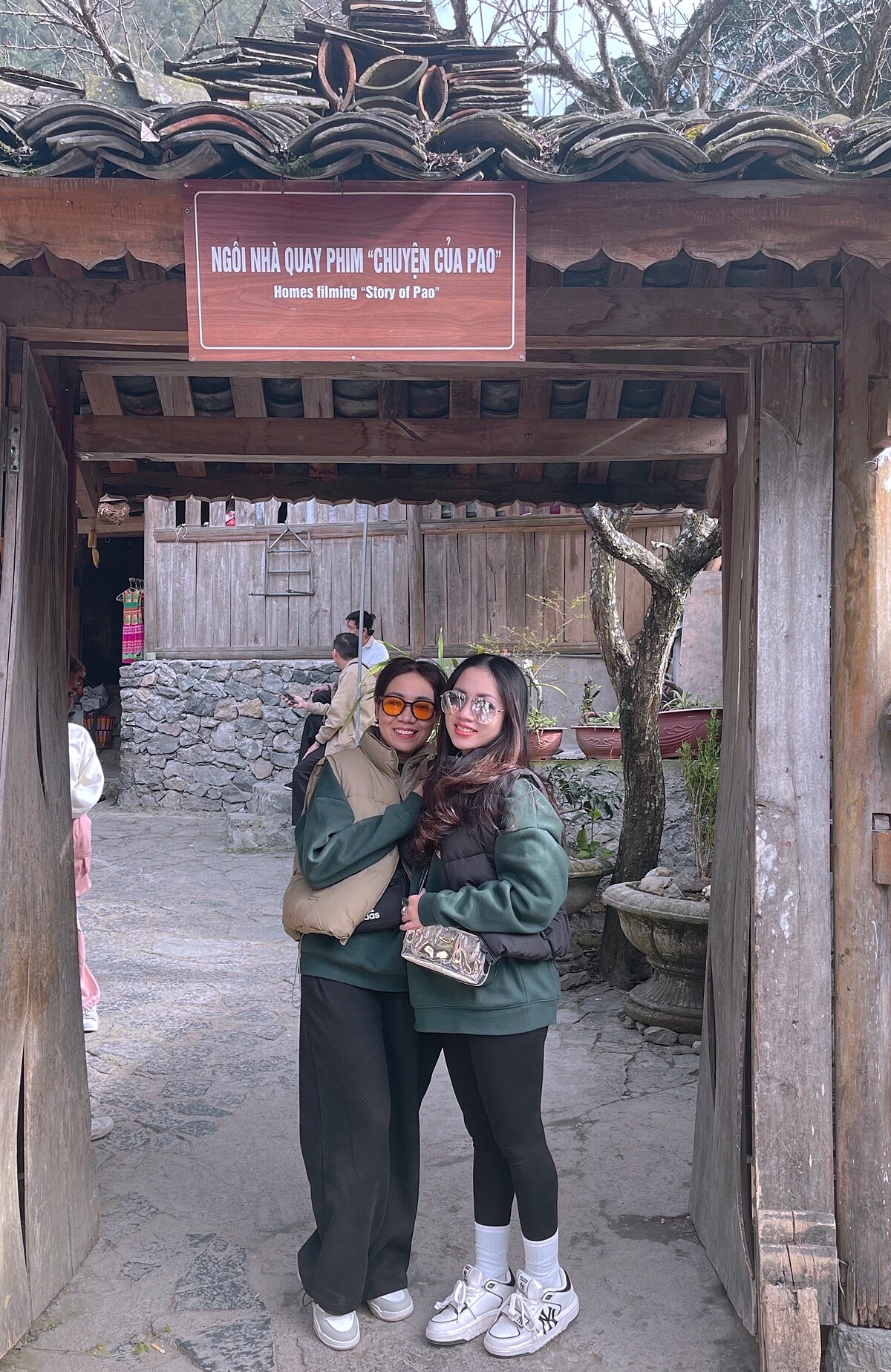 Nhà của Pao đã trở thành điểm đến du lịch không thể bỏ qua của du khách mỗi lần đến Đồng Văn, xuất hiện nhiều trên Instagram của du khách trong và ngoài nước.