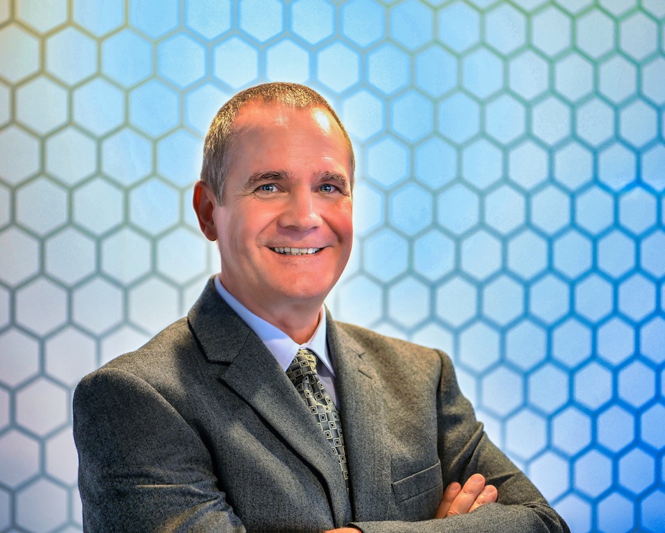 Tiến sĩ Scott McDonald.