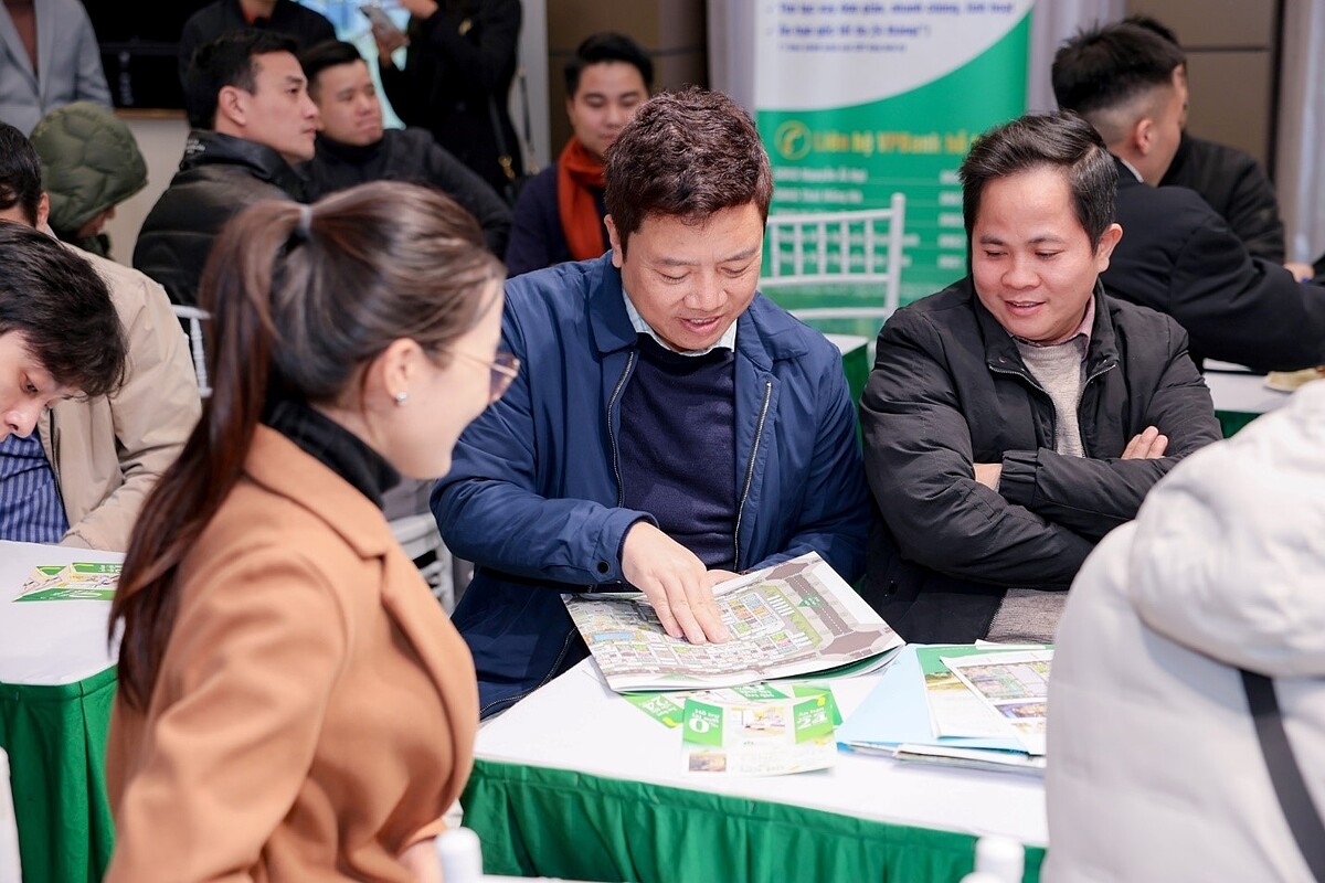 Càng về cuối năm dự án Hanoi Melody Residences luôn tấp nập khách tìm hiểu và lựa chọn.